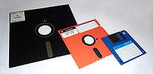 220px-Floppy_disk_2009_G1.jpg